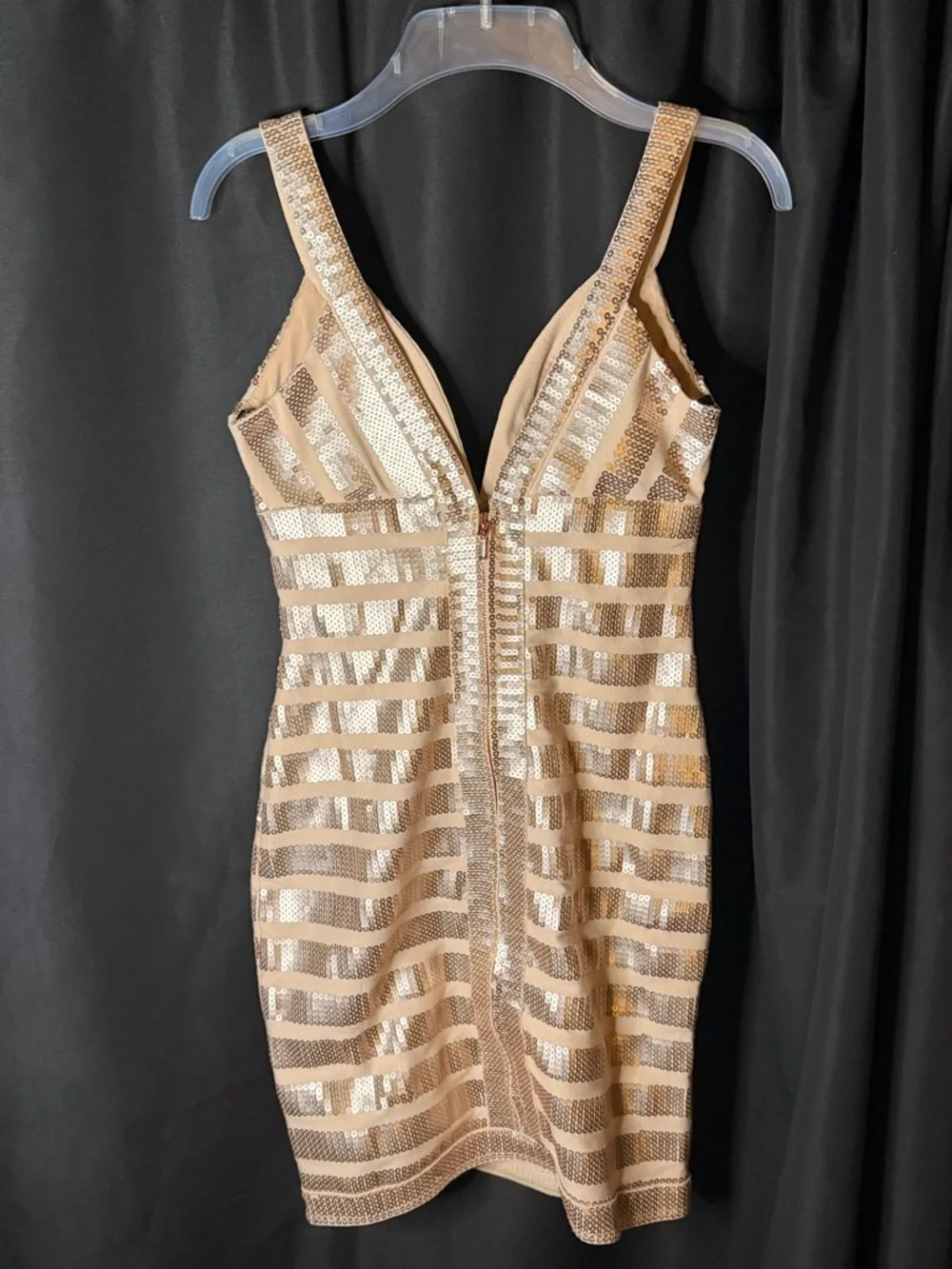 Galen Schwartz PRIVE Sequin V-Neck Dress in Champagne —#125 - Picture 8 of 12